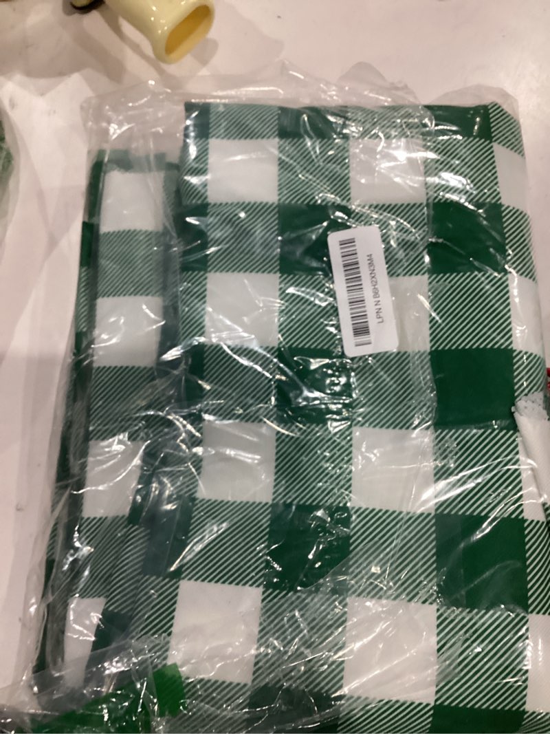 Condition photo showing Good Condition for MANGATA CASA 2Pcs Green Gingham Tablecloth -Checkered Waterproof Kitchen & Table Linens-Polyester Buffalo Plaid Wrinkle Free Table Cover(Green 60x84in-2Pack) Green Checkered 60x84inch/2 pack