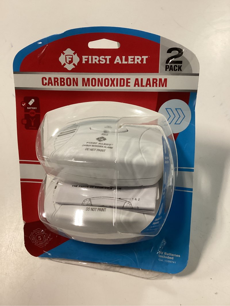 Condition photo showing Good Condition for first alert battery-powered electrochemical carbon monoxide detector
