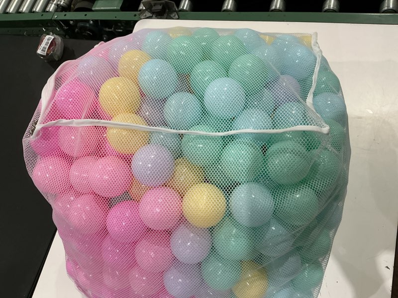 Condition photo showing Good Condition for amazon basics bpa free crush-proof plastic ball, pit balls with storage bag, toddlers kids 12+ months, pack of 400 balls, 6 pastel colors 400 balls pastel colors