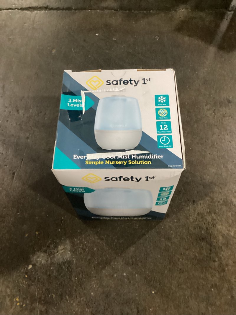 Condition photo showing Good Condition for safety 1st everyday cool mist humidifier 3 mist levels