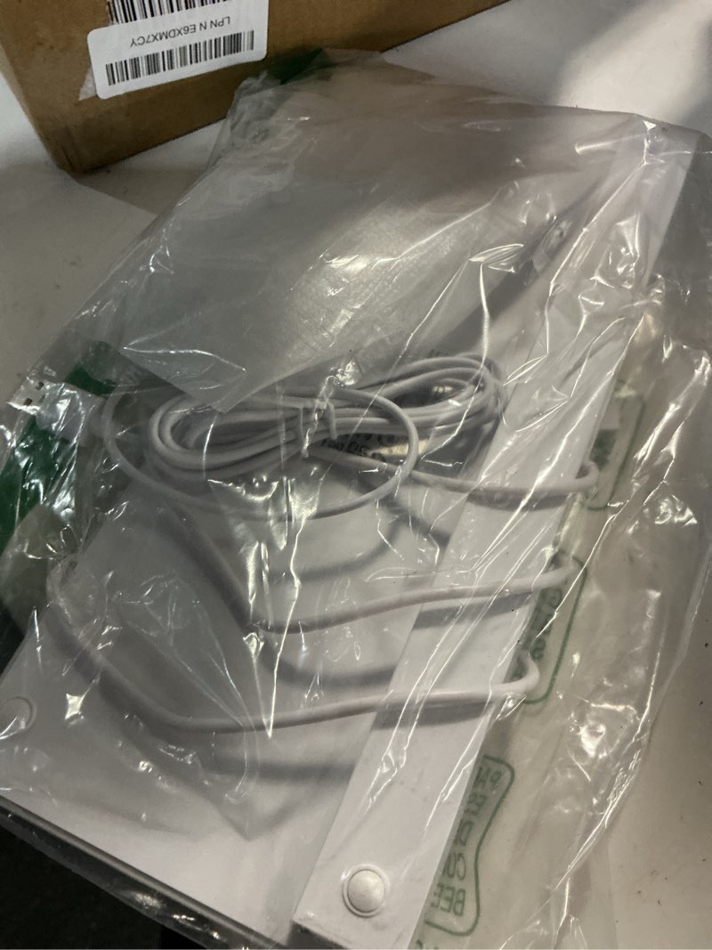 Condition photo showing Good Condition for omoton wired keyboard and mouse compatible with mac, keyboard with dual interface (type-c and usb a), mouse with usb a interface for macbook pro/air, imac, mac mini/pro, white
