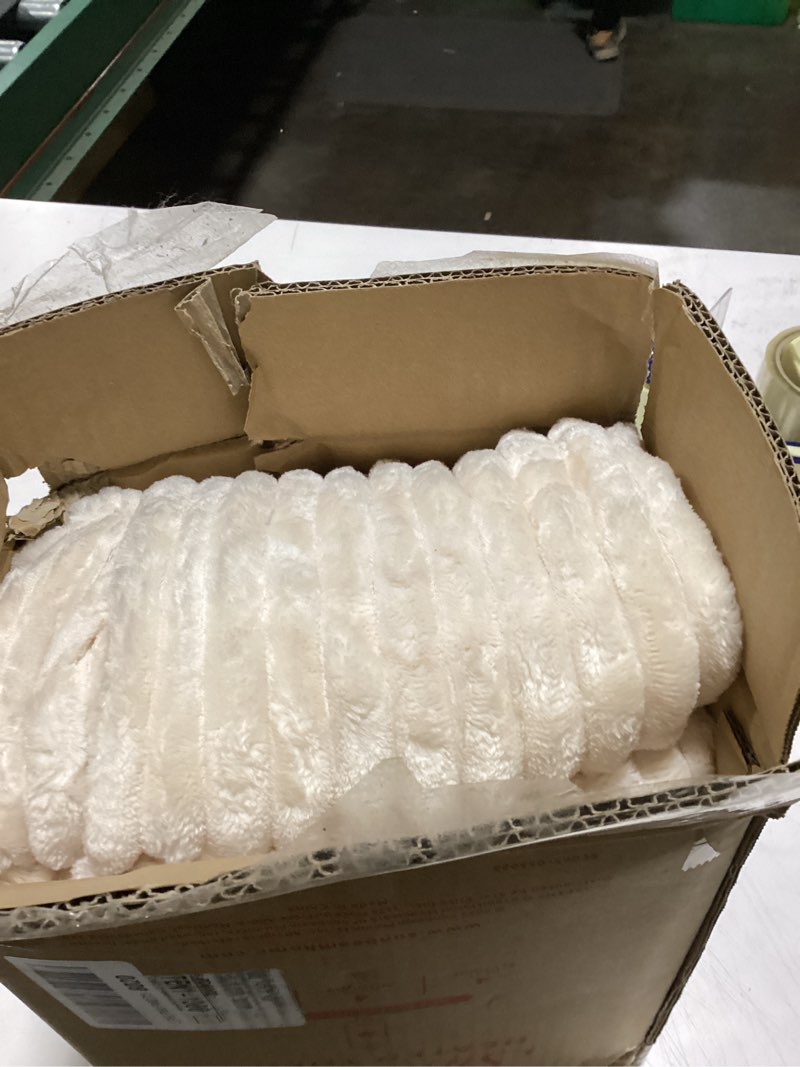 Condition photo showing Good Condition for Sunbeam Electric Throw Royal Posh Velvet Heated Blanket, 4 Heat Settings, 4-Hour Auto Shut-Off, Fast Heating, Lush, Silky, and Ultra Comfy, Ribbed Champagne Color, 50" x 60"