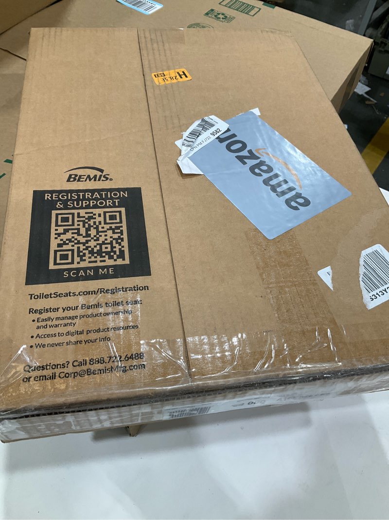 Condition photo showing Good Condition for Mayfair Linden Slow Close Toilet Seat, Non Slip Heavy Duty Wood, Easy Install, Elongated, White