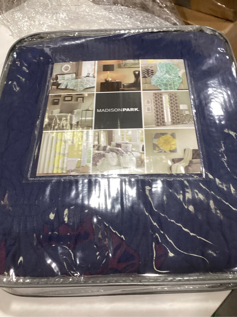 Condition photo showing Good Condition for madison park quebec quilt set - luxurious damask stitching design, cotton filled lightweight coverlet bedspread bedding, shams, twin/twin xl(68"x90"), navy 2 piece navy twin/twin xl