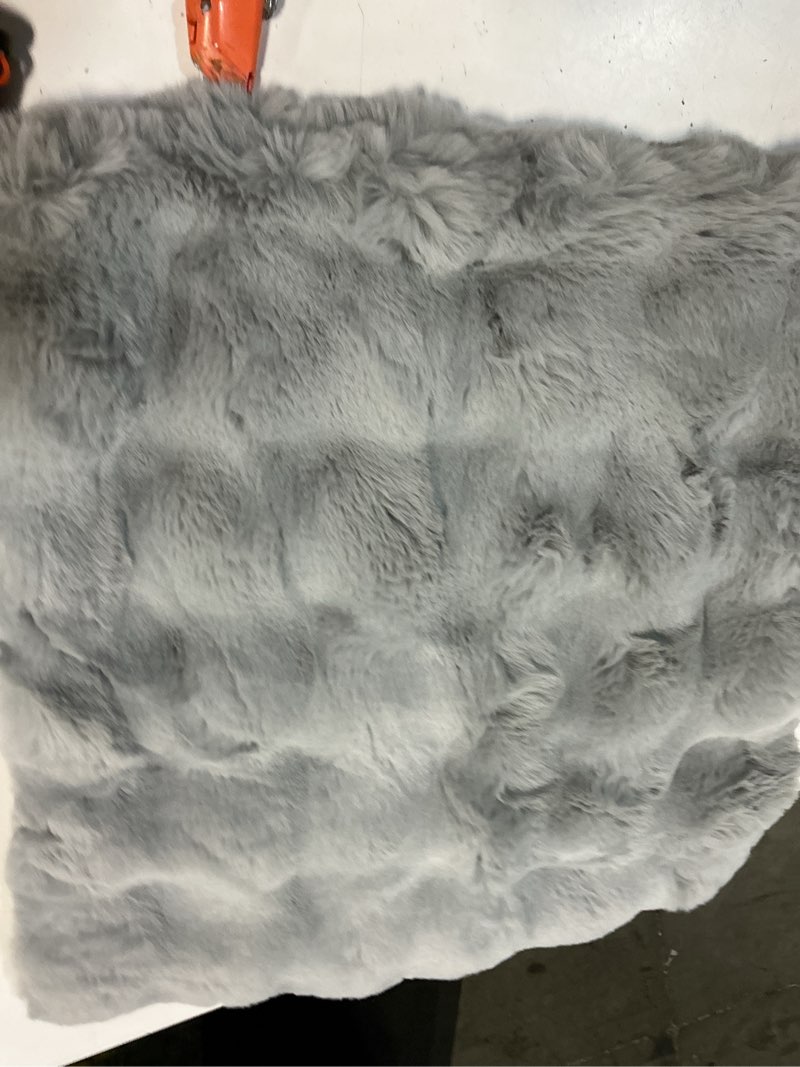 Condition photo showing Good Condition for quince ruched faux fur pillow cover, 20x20, glacier