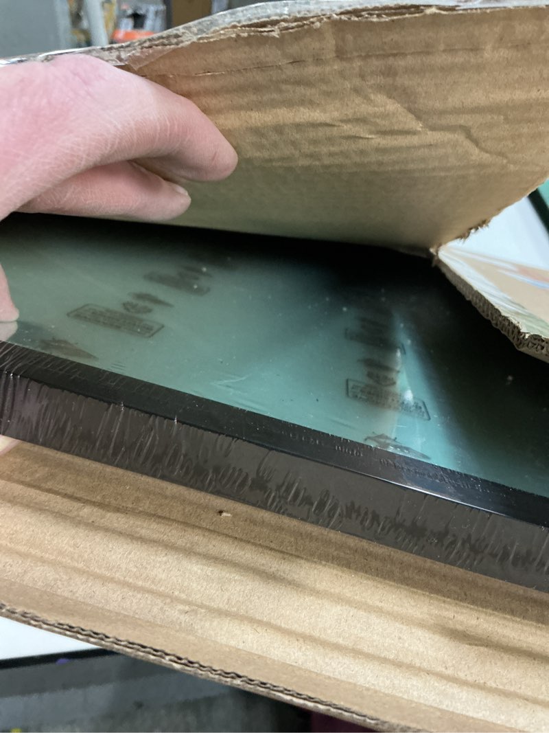 Condition photo showing New/Like New for LaVie Home 19.25x26.75 Picture Frame for Wall Display, 19.25x26.75 Black Puzzles Frame with HD Plexiglas, 19.25 x 26.75 Frame 1 Pack, Display for Vertical or Horizontal, Classic Collection Black 19.25x26.75 1
