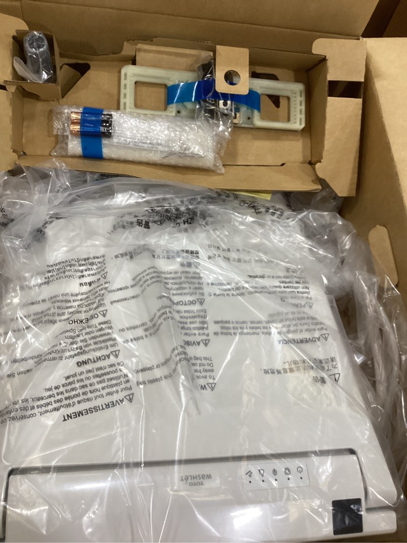 Condition photo showing Good Condition for toto® washlet® c5 electronic bidet toilet seat with premist and ewater+ wand cleaning, elongated, cotton white - sw3084#01 cotton white c5 elongated