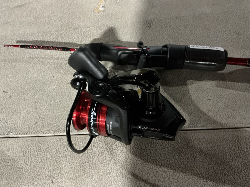Condition photo showing Good Condition for (broken but reel is new)  reel , 5 size reel, 1 piece fishing, for parts only