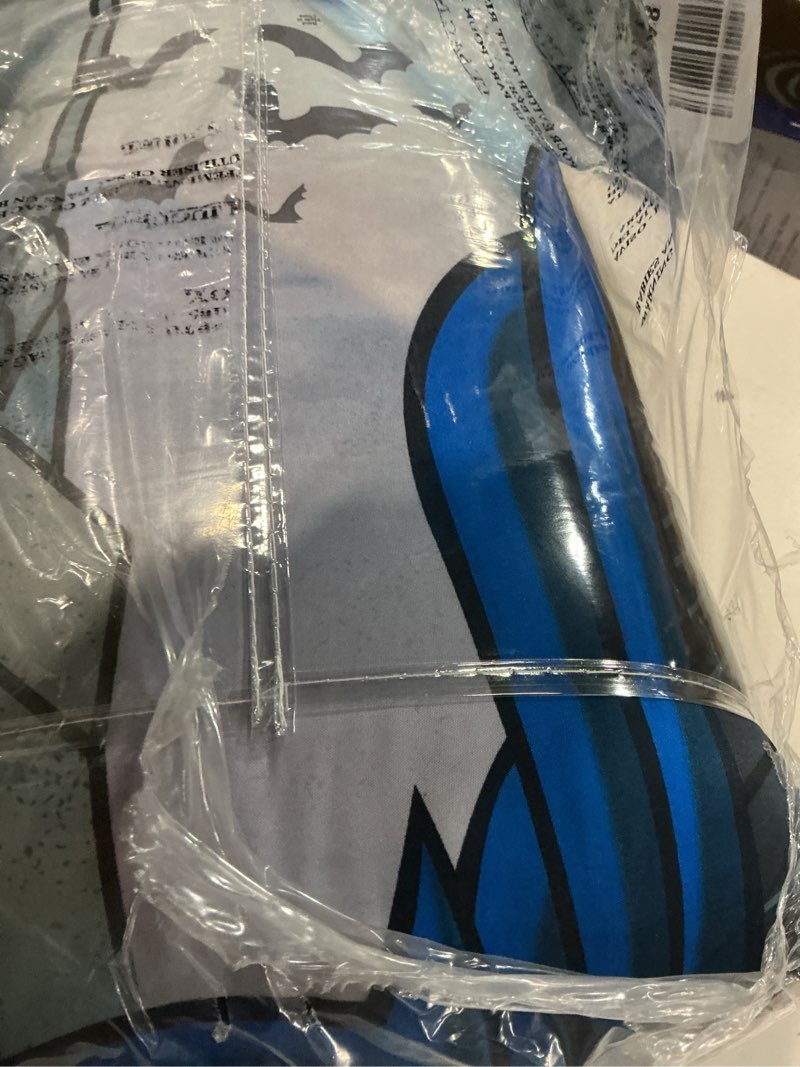 Condition photo showing Good Condition for Franco Kids Bedding Super Soft Comforter and Sheet Set, 4 Piece Twin Size, Batman Batman 4 Piece Twin Size