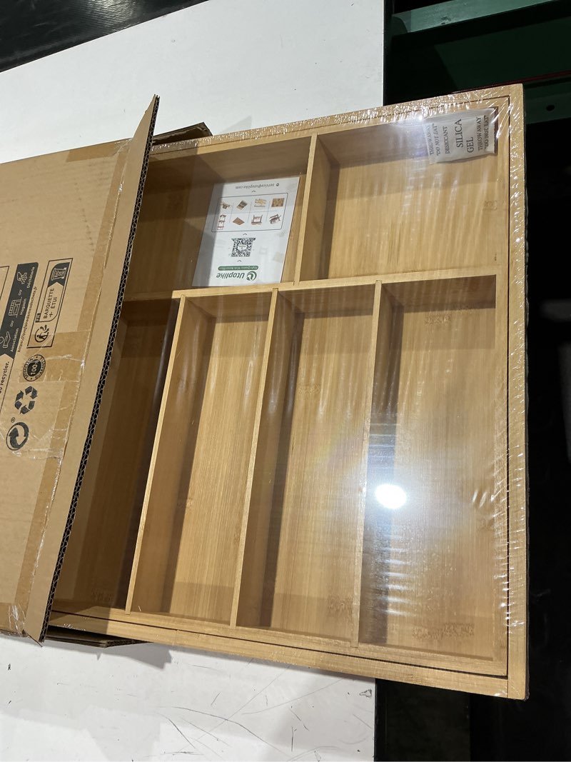 Condition photo showing Good Condition for utoplike extra large kitchen drawer organizer, expandable bamboo drawer holder for utensils, silverware, flatware, 7-9 slots cutlery tray