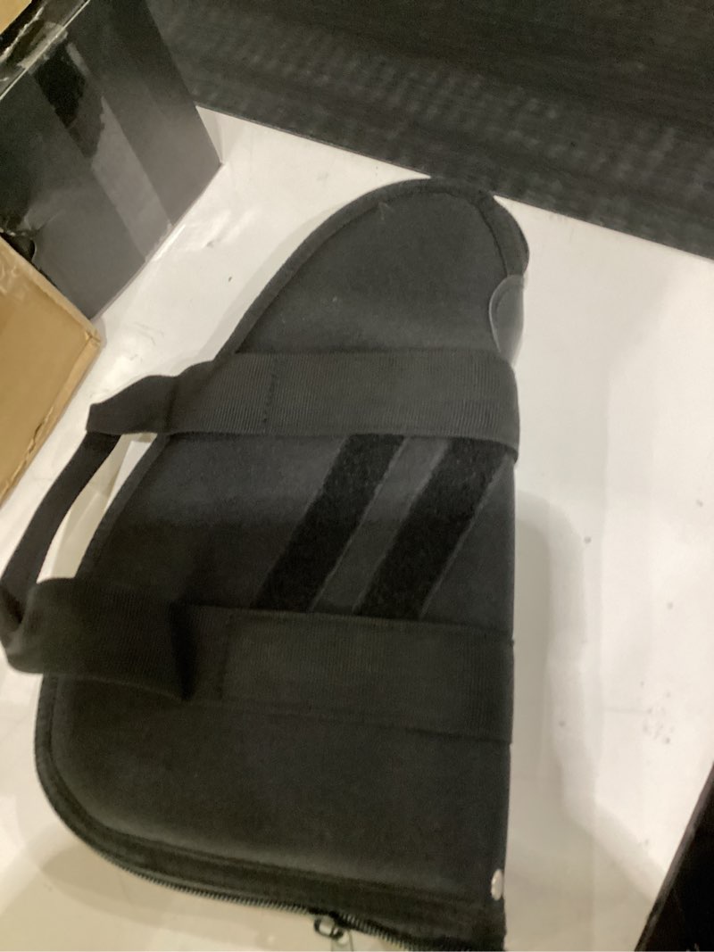 Condition photo showing Good Condition for Soft Pistol Case, Handgun Pistol Rug With Handle For Shooting, Hunting, Range Sports Medium Black-1