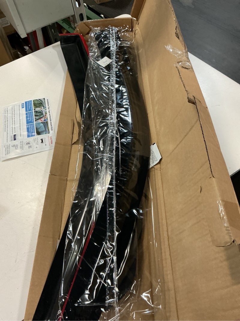 Condition photo showing Good Condition for window rain guards for yd-t2-0046
