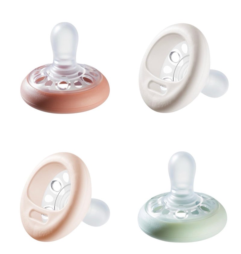 Tommee Tippee Breast-Like Pacifier, 0-6 Months, Symmetrical Design, Natural Breast-Like Baglet, BPA-Free Binkies, Rose/Green/Cream, Pack of 4