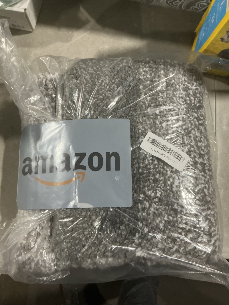 Condition photo showing Good Condition for olanly bathroom rugs mat 30x20, extra soft absorbent microfiber bath rugs, rubber backing, quick dry, machine washable bath mats for bathroom floor, tub and shower, home decor accessories, grey 30" x 20" grey