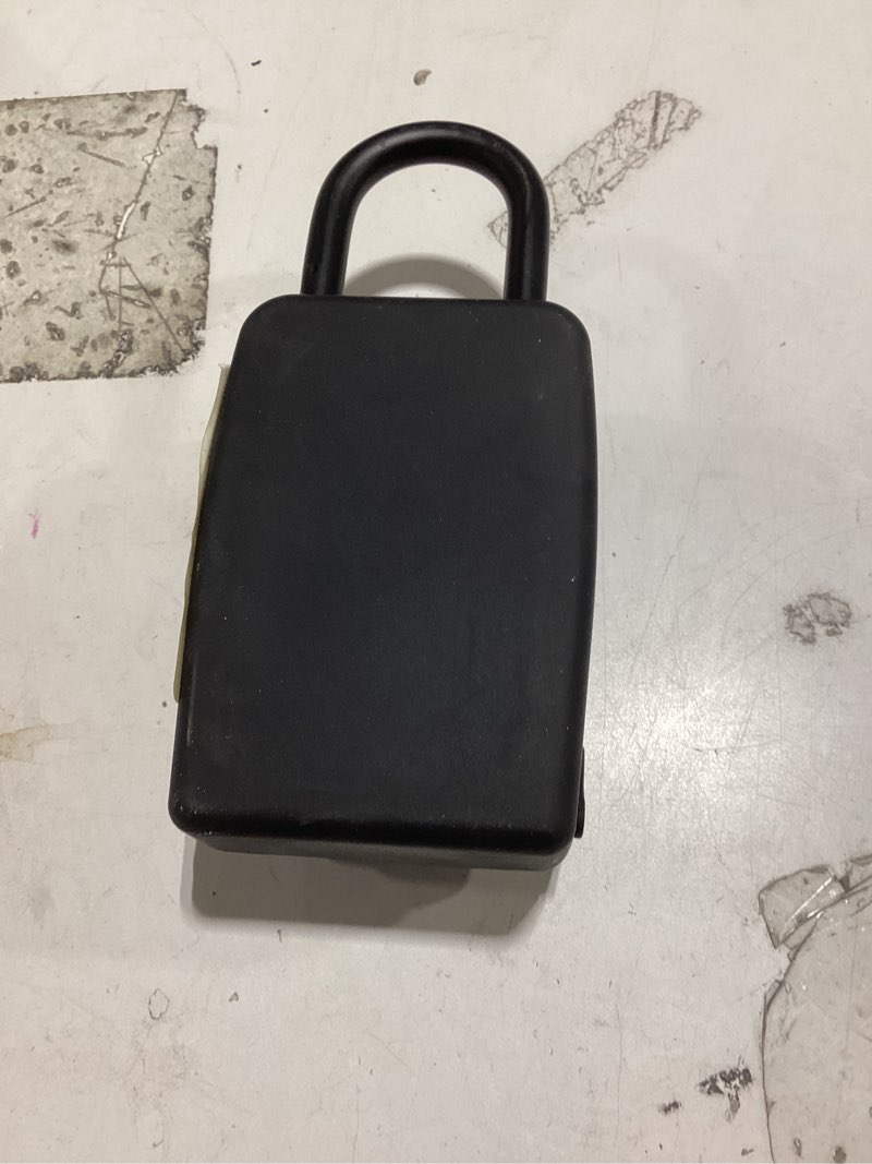 Condition photo showing Good Condition for master lock door knob combination push button lock box
