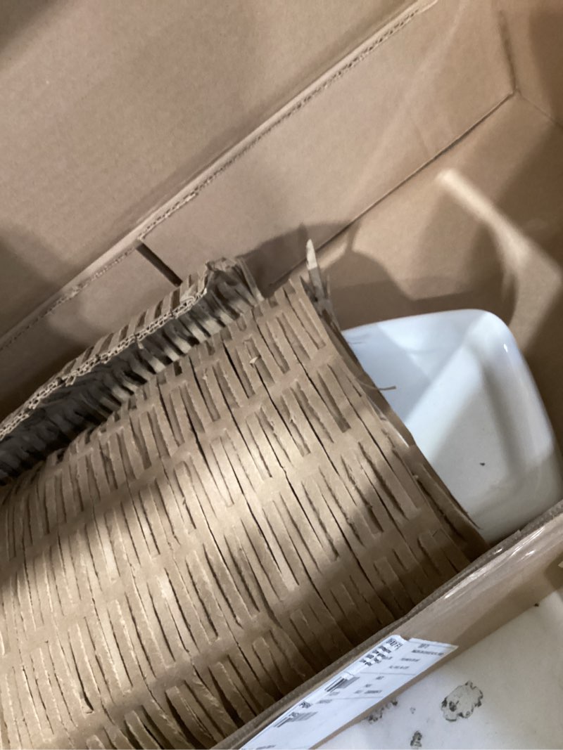 Condition photo showing Good Condition for american standard 735122-400.020 cadet 3 toilet tank cover, 10-in, white cadet 10 in
