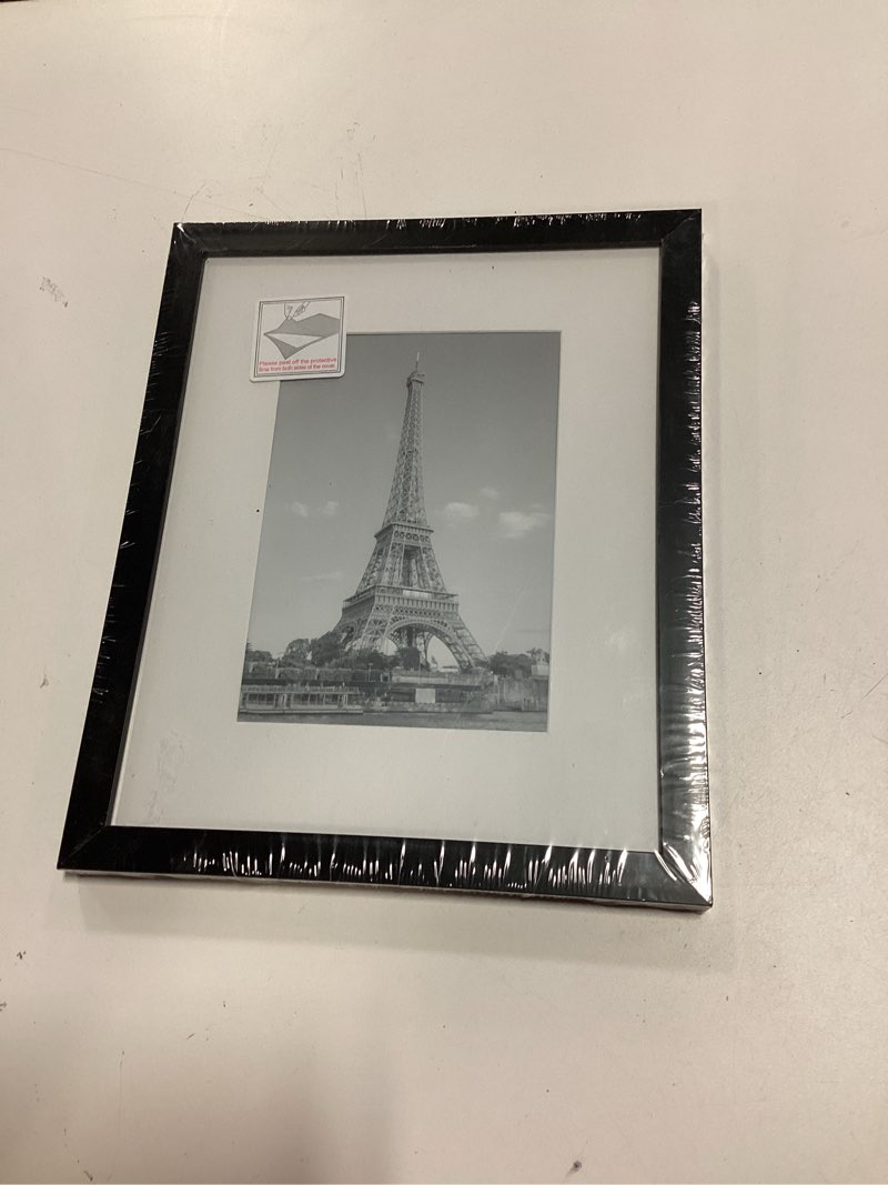 Condition photo showing New/Like New for upsimples 5x7 picture frame, display pictures 4x6 with mat or 5 x 7 without, wall hanging photo frames, black, 1 pack black 5x7