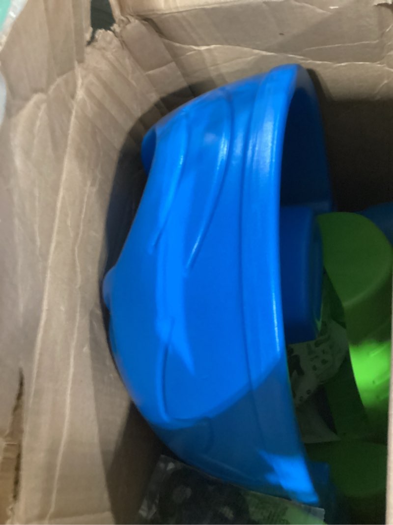 Condition photo showing Good Condition for step2 rain showers splash pond water table, kids water and sand activity sensory playset, summer outdoor toys, 13 piece water toy accessories, for toddlers 1.5+ years old, blue & green