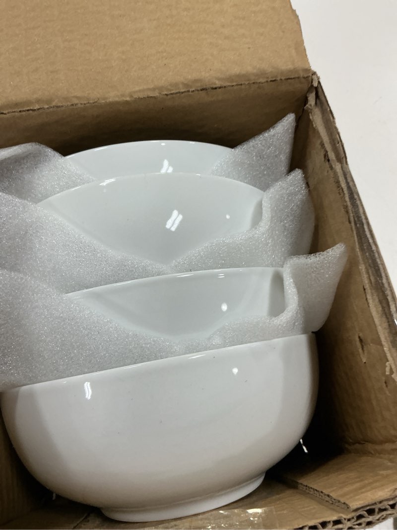 Condition photo showing New/Like New for Everyday White Set of 4 Soup Cereal Bowls, 26 oz.