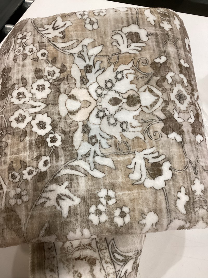 Condition photo showing Good Condition for lokhom washable area rug, 3x5 non-slip kitchen area mat vintage living room rug with rubber backing, boho floral faux wool farmhouse bedroom area carpet for bedroom kitchen laundry(beige brown) beige brown 3' x 5' (rectangular)