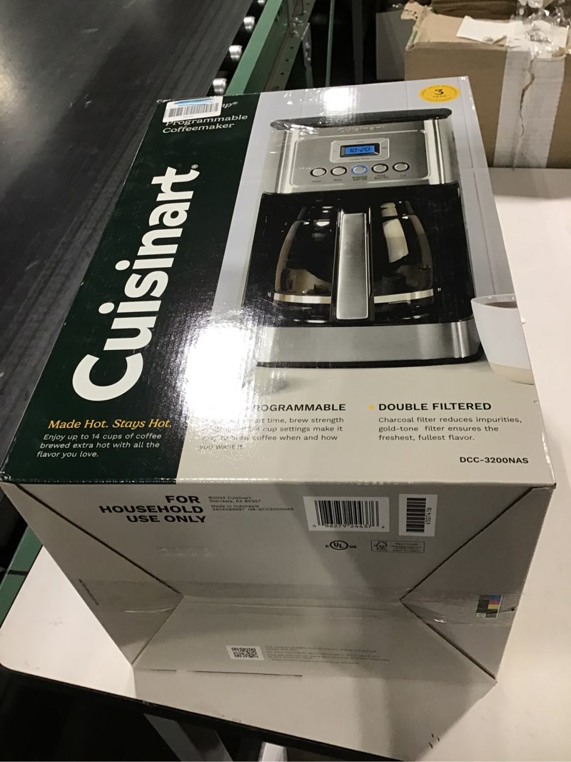 Cuisinart 14-Cup Coffee Maker, Programmable PerfecTemp Glass Carafe Coffee Machine with 1-4 Cup Sett