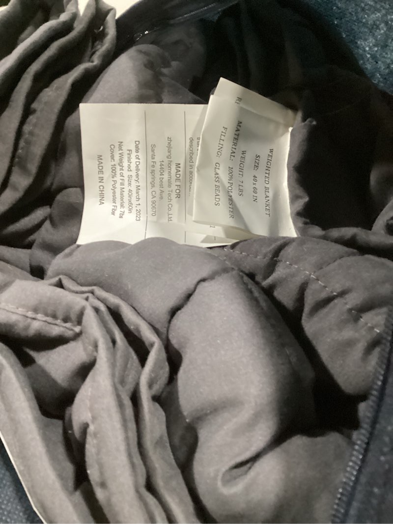 Condition photo showing New/Like New for CuteKing Weighted Blanket (7lbs, 40"x 60", Grey) Heavy Blanket for 60-80lbs, Weighted Blanket for Cooling & Heating with Premium Glass Beads, Thick Blanket All-Season 01-grey 40''x60''-7lbs