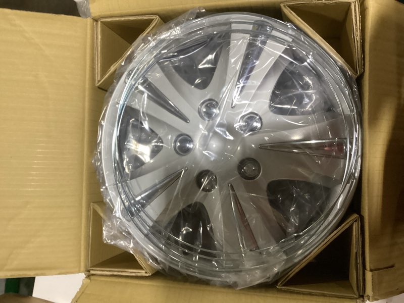 Condition photo showing Good Condition for custom accessories 4-pack 15" sgt-5 wheel covers, replacement hubcaps for cars, trucks, suvs — silver/chrome 15" wheel cover