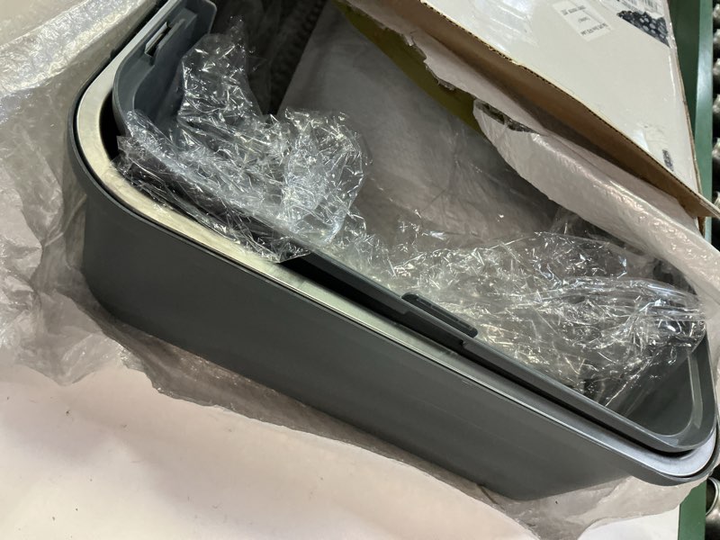 Condition photo showing Good Condition for stainless steel litter box with lid, side entry large enclosed cat litterbox for kitty & multi-cat, flip cover easy to clean, high sided metal cat litter pan with scoop, mat, anti-leakage, non-sticky dark grey