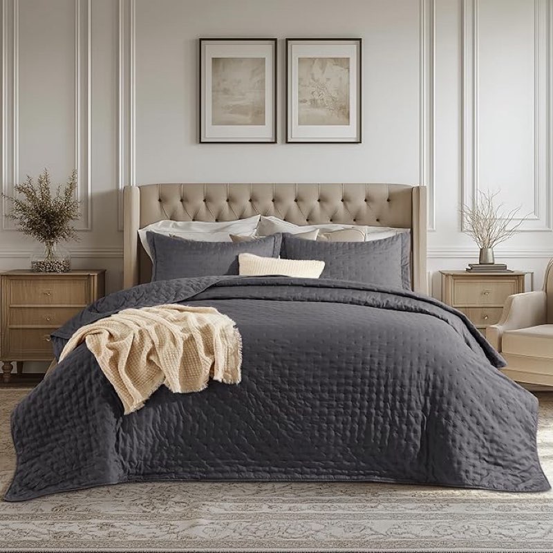 Bedsure King Size Quilt Set, Soft Ultrasonic King Quilt Bedding Set, Clover King Bedspread, Lightweight Bedding Coverlet for All Seasons (Includes 1 Taupe Quilt, 2 Pillow Shams)