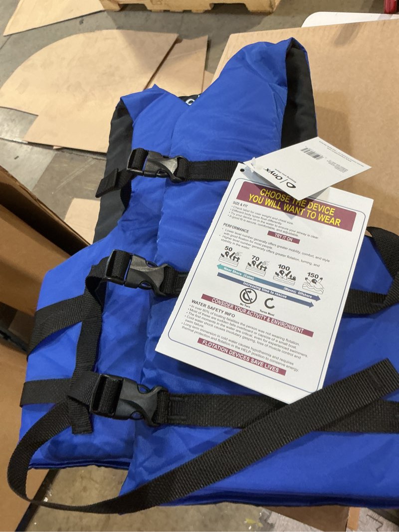 Condition photo showing Good Condition for onyx general purpose boating vest blue oversize vest,universal,jacket,classic