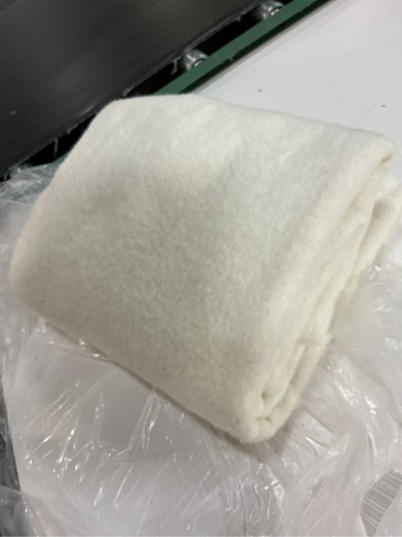 Condition photo showing New/Like New for alpaca boucle throw, 50x70, ivory
