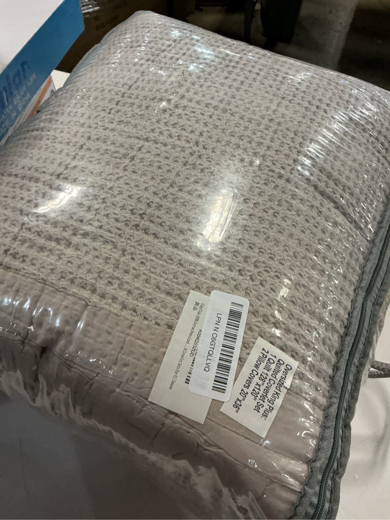 Condition photo showing Good Condition for cozytide 100% cotton oversized king bedspread 128x120,oatmeal waffle weave king quilt bedding set oversized 3 pieces lightweight extra large farmhouse bedspread & coverlet sets for all season oversized king plus 128x120 2-oatmeal
