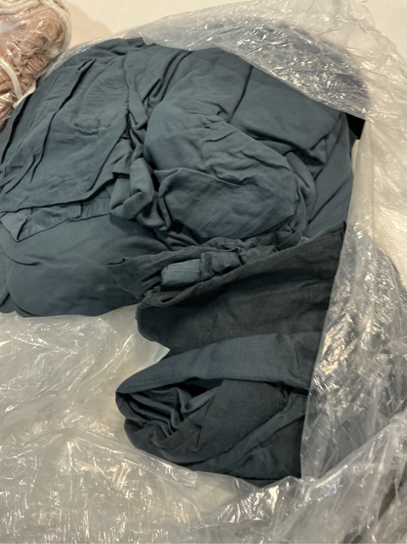 Condition photo showing As Is for quince bamboo sheet set, queen, nightfall