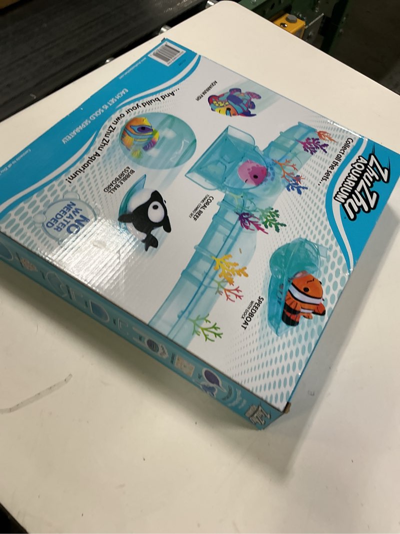 Condition photo showing New/Like New for zhuzhu Aquarium Starter Set with 2 Fish