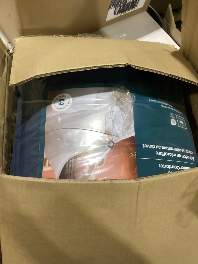 Condition photo showing Good Condition for linenspa white down alternative comforter and duvet insert - all-season comforter with box stitch and 8 duvet loops - bedding for kids, teens, and adults - queen white queen