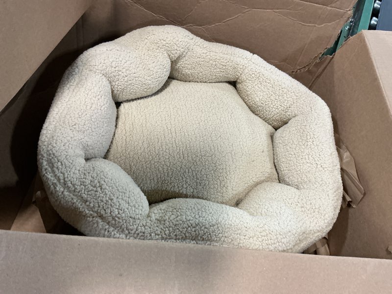 Condition photo showing Good Condition for Petmate Aspen Pet Self Warming Round Bed, 19.5 Inches, Barn Red and Cream