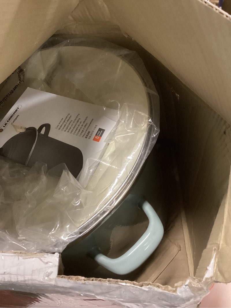 Condition photo showing Good Condition for Le Creuset Enamel on Steel Traditional Stockpot, 16 qt., Sea Salt with Stainless Steel Knob Sea Salt 16 Quarts