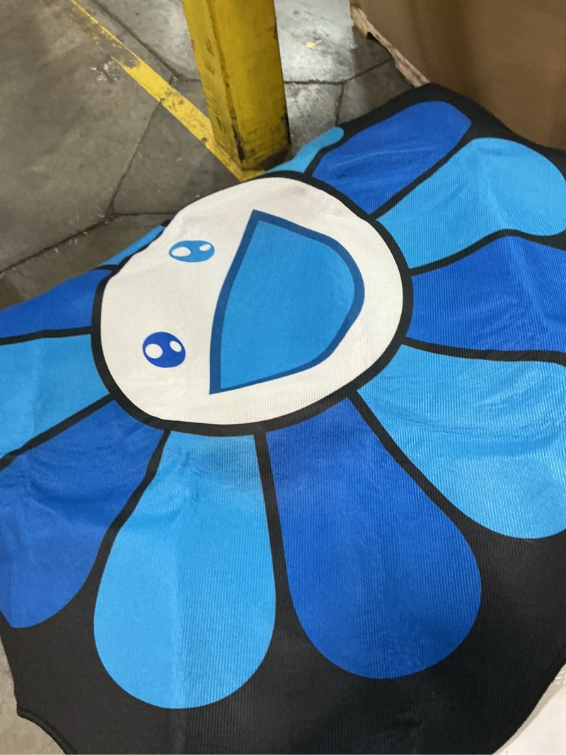 Condition photo showing Good Condition for 40inch takashi murakami rug - flower design, soft and durable material for home decor and office use by takashi murakami (04, 40x40inch(100x100cm))