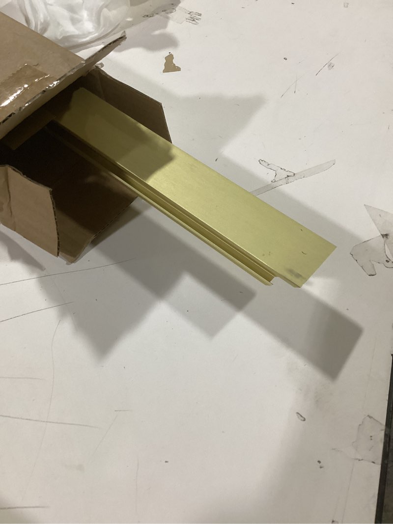 Condition photo showing As Is for FOLKOR Floating Frame for 20x24 Canvas Paintings, DIY Metal Canvas With 5/6 Deep, Modern Floater for Oil Paintings Portrait Landscape Dining Room Kitchen Wall Art Decor (Gold) 20x24" Gold