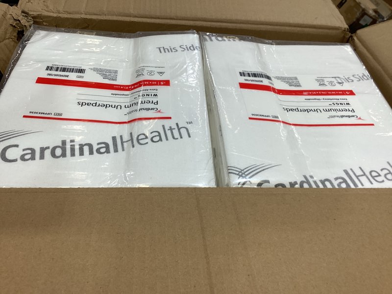 Condition photo showing Good Condition for cardinal health™ wings™ extra absorbency premium underpad, white, 30 x 36in, disposable bed pads, chux pads, adults, elderly, kids - case of 70 30 in x 36 in case of 70