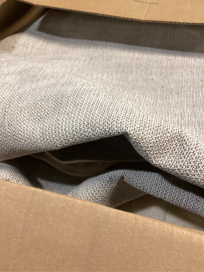 Condition photo showing Good Condition for rug