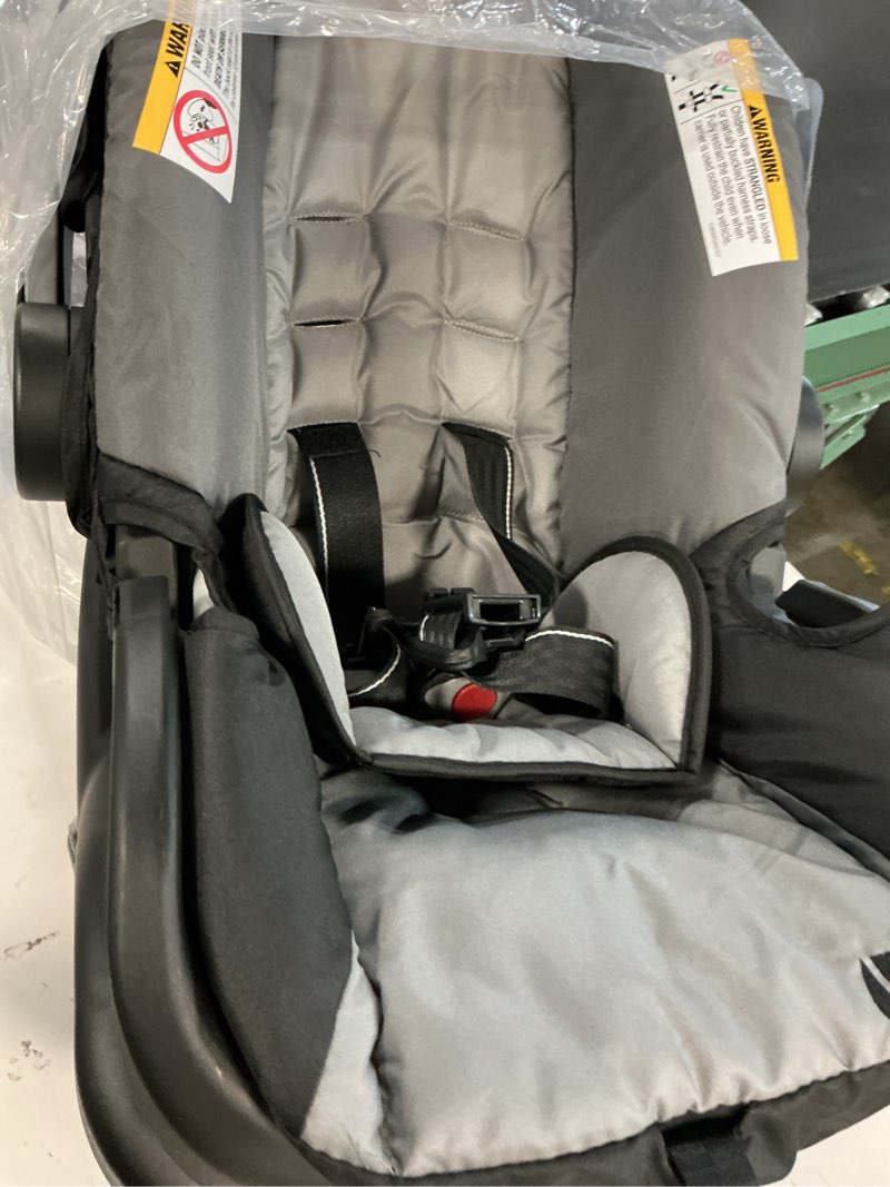 Condition photo showing Good Condition for baby trend secure-lift infant car seat, dash black