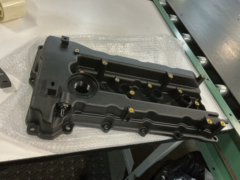 Condition photo showing New/Like New for a-premium engine valve cover, with gasket, compatible with hyundai sonata 2011-2015, tucson 2010-2013 & kia forte 2010-2013, optima 2011-2016, sportage 2011-2013, l4 2.4l dohc, replace # 224002g100