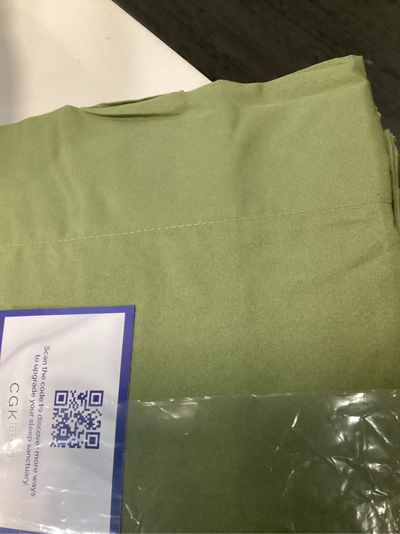 Condition photo showing New/Like New for queen 6 piece sheet set - comfy breathable & cooling - ultra-soft hotel luxury bedding set w/ 8-16 inch deep pockets - 1 flat & 1 fitted sheet & 4 pillowcases - wrinkle free & easy care - sage green 15 - sage green queen