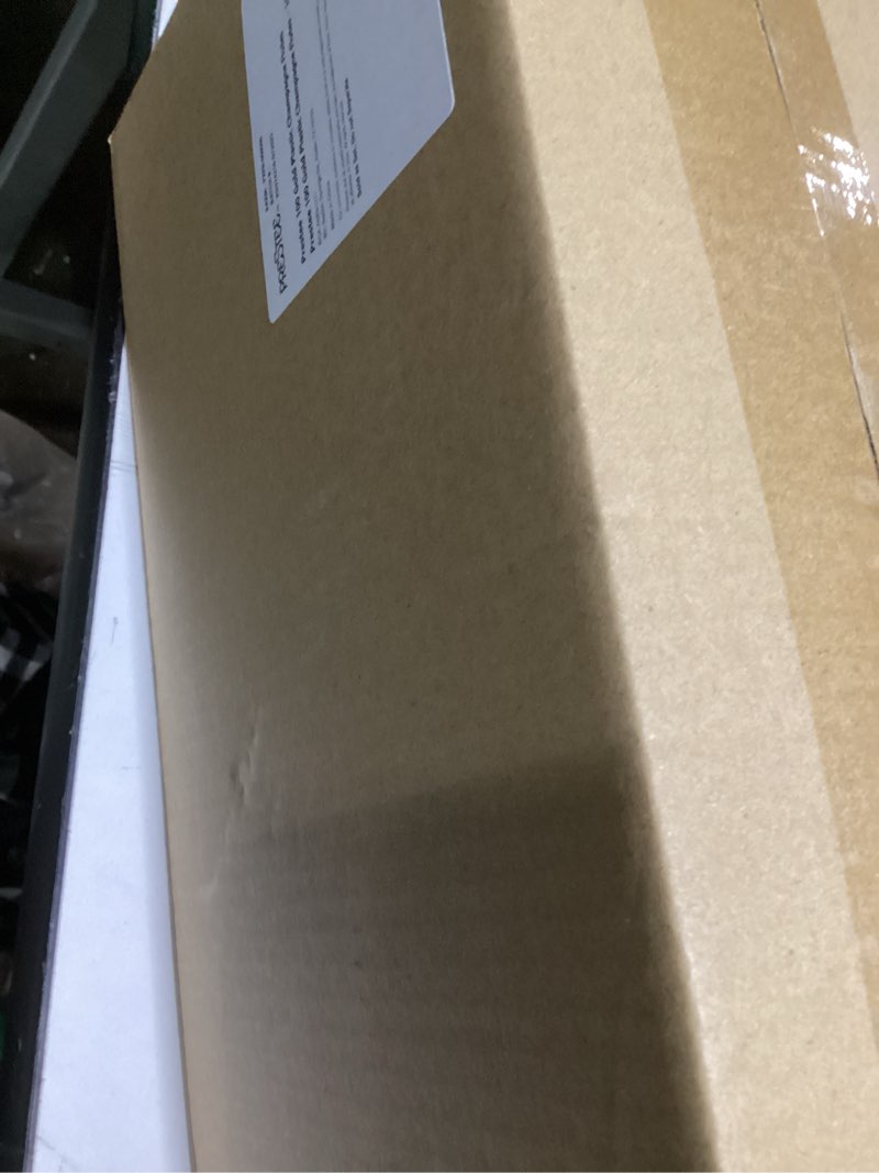 Prestee 100 Gold Plastic Champagne Flutes - 4.5 oz Disposable Champagne Glasses for Toasting at Wedd