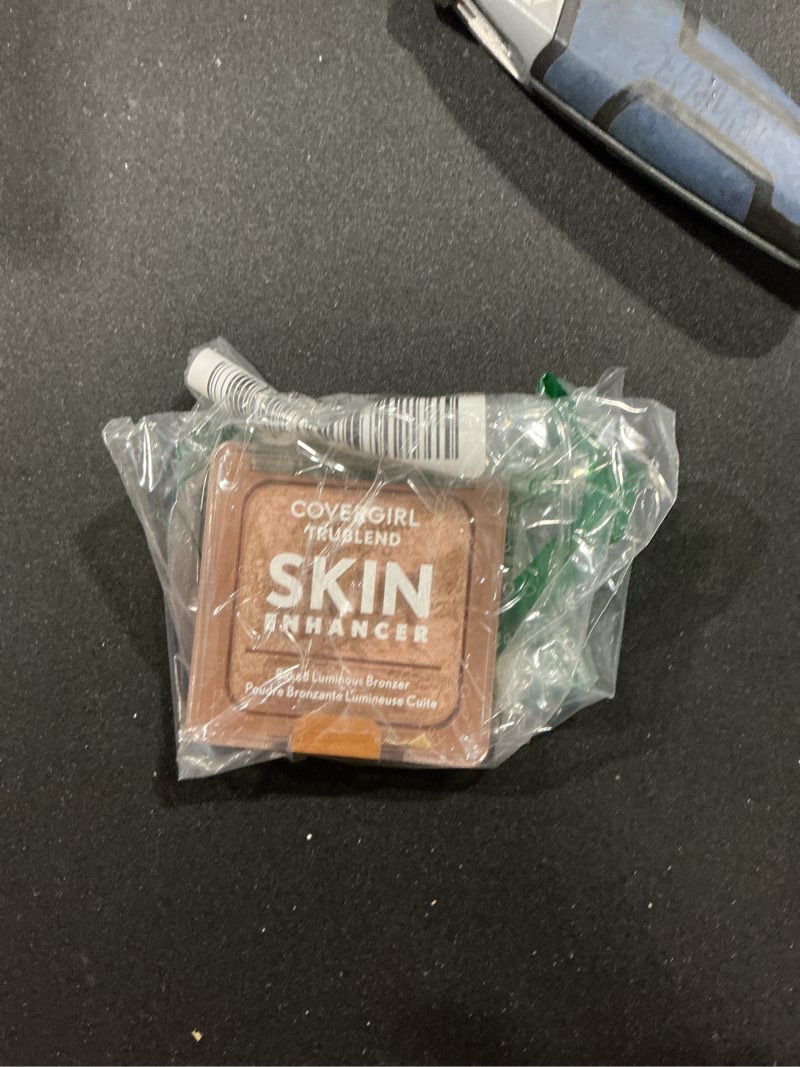 Condition photo showing New/Like New for COVERGIRL TruBlend Skin Enhancer Baked Luminous Bronzer, with Hyaluronic Acid & White Rose Extract, 