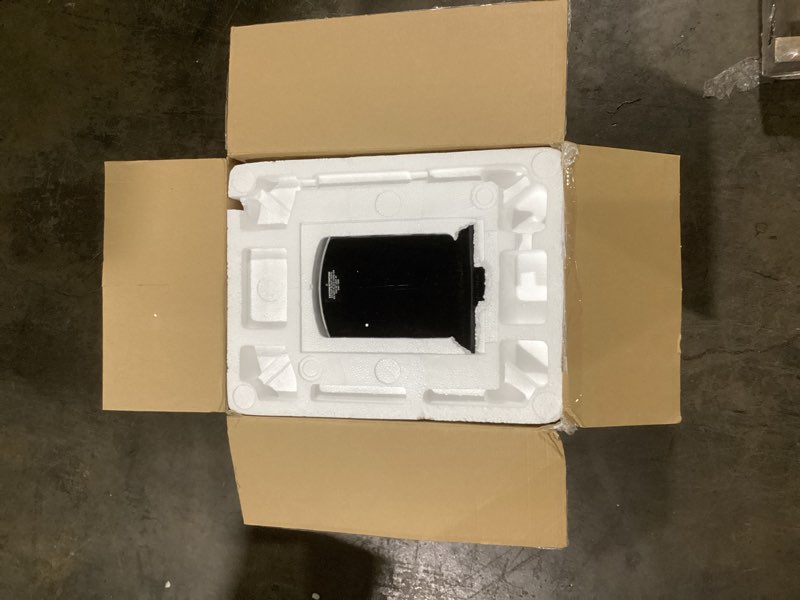 Condition photo showing Good Condition for Ninja | Air Fryer | 4-in-1 Pro Air Fry, Roast, Reheat, Dehydrate | 5QT Capacity fits up to 4lbs of French Fries | 400F Max Temp | Nonstick Basket & Crisper Plate | 120V | Grey | AF141 5 QT