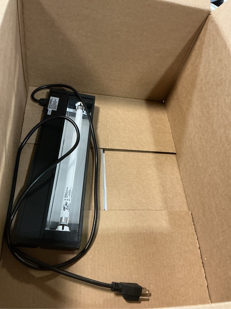 Condition photo showing As Is for t5 10.0 uvb reptile light fixture, t5 uva uvb light tube lamp blub 24w 22" for bearded dragon, tortoise,desert lizards,leopard gecko,reptile & amphibian lamp t5-10.0uvb-fixturecombo-24w-22in