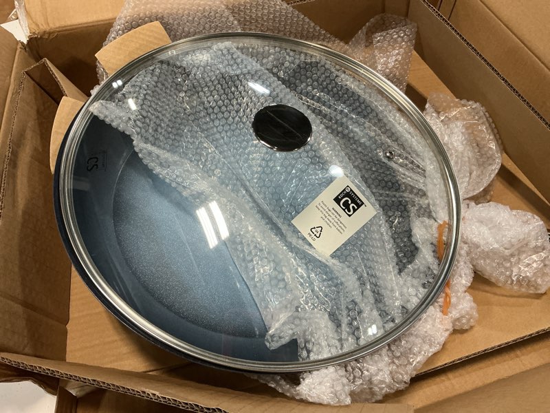 Condition photo showing New/Like New for koch systeme cs 10 inch frying pan with lid, ceramic nonstick frying pan with stay-cool stainless steel handle, 10 inch skillet, omelet pan with nonstick ceramic coating, pfoa free, oven safe, blue ocean blue 10 inch