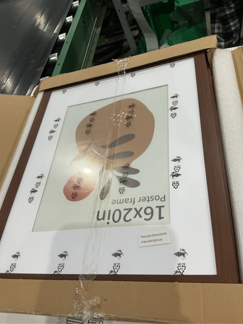 Condition photo showing Good Condition for 16x20 picture frame brown set of 3, display pictures 11x14 with mat or 16 x 20 without mat, poster frames 16x20 for wall hanging horizontal and vertical brown 16x20(3pk)